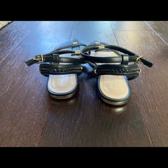 Aldo thong sandals size 5 - Picture 3 of 3